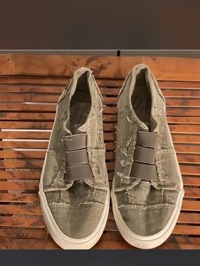 Women’s Blowfish Olive Green Distressed Slip-On Sneakers